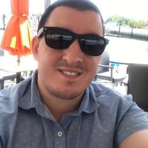 Meet your Posher, Mark